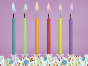 Narodeninové sviečky - 6 farieb plameňov  6 ks